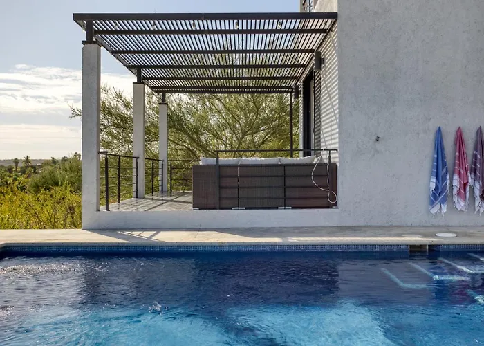 Pool With A View In Buena Vista